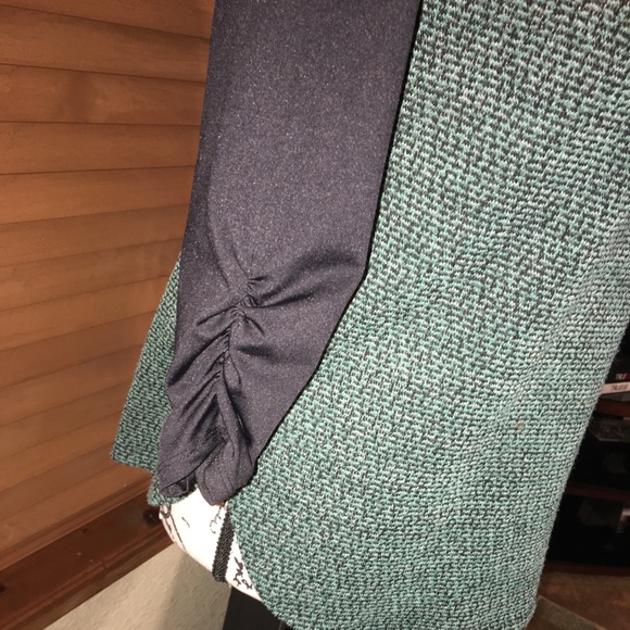 New Direction 3/4 Sleeve blouse - Picture 4 of 8